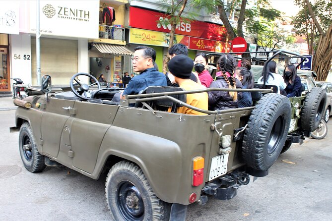 Jeep Tours Hanoi: City & Red River Countryside Half Day Tours - Lunch Experience