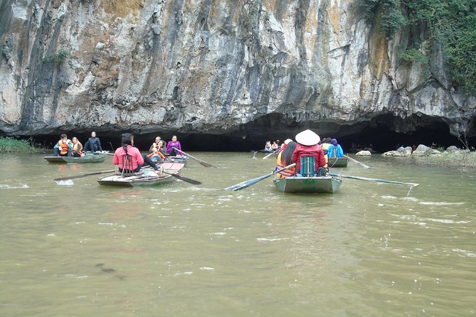 Mua Cave - Hoa Lu - Tam Coc- Small Group - Meeting Point