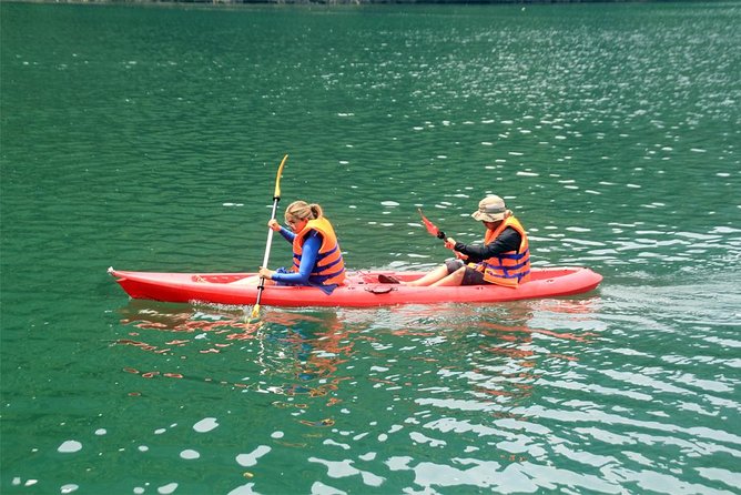 Halong Bay Cruise Day Trip: Visit Thien Cung Cave, Kayaking & Lunch - Best Price - Logistics and Meeting Points