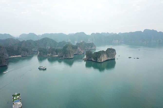 Ha Long Bay Six Hours Trip Kayaking & Swimming on Beach - Traveler Reviews