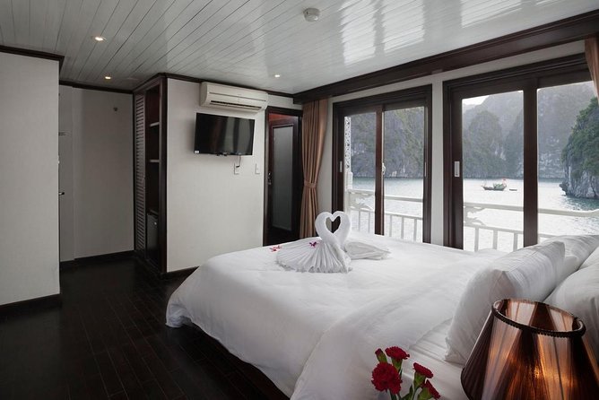 Halong Bay Tour 2 Days / 1 Night on Stellar Cruise {New 4 Star Cruise}. - Dining Experience