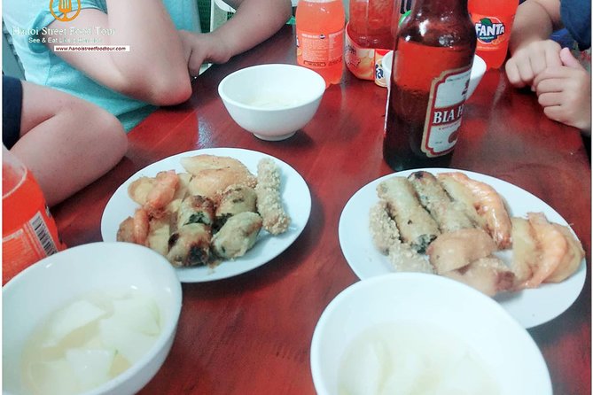 Tasting 8 Different Hanoi Street Foods at Noon Time