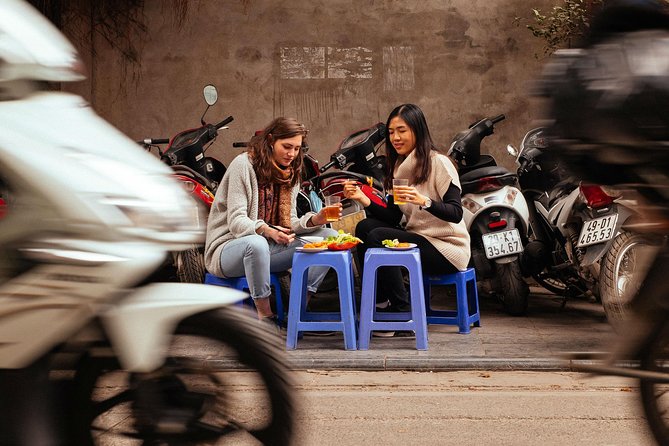 The 10 Tastings of Hanoi With Locals: Private Street Food Tour - Foodie Tips in Hanoi