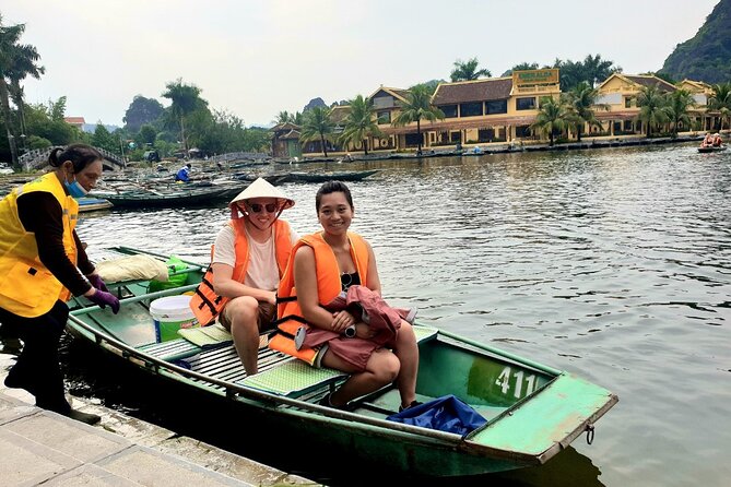 Highlight Ninh Binh Full Day Tour Tam Coc Boat, Mua Cave, Hoa Lu - Hoa Lu Ancient Capital Visit