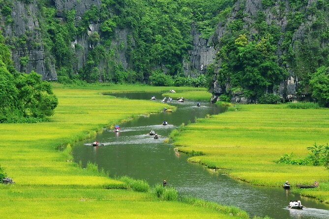 Ninh Binh One Day Trips- From Hanoi - Exploring Hang Mua Mountain