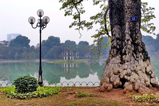 Private Sightseeing in Hanoi With Street Food Tasting