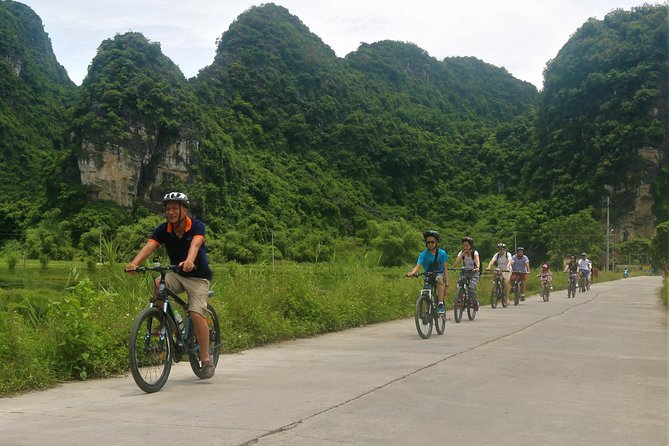 Hang Mua - Hoa Lu - Tam Coc Small Group Tour 8 People a Group - What to Expect