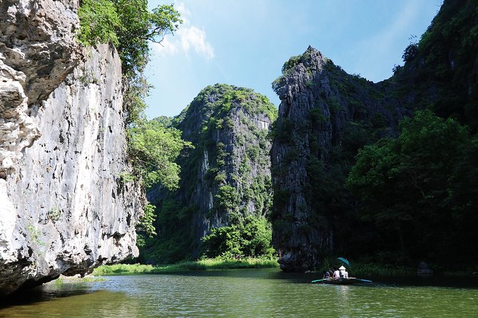 Hoa Lu – Tam Coc – Ninh Binh, Cycling, Local Family Visit, Small Group Tour