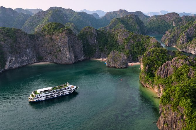 Mon Chéri Cruise 5 Star: Unique 2 Days Tuan Chau – Halong Bay – Lan Ha Bay