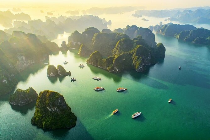 Halong Bay Cruise 2D1N With Meals, Kayak, Cave – All Inclusive