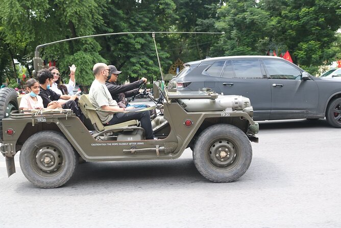 Hanoi Jeep Tours Combine City & Countryside Half Day