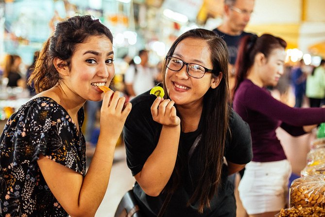 The 10 Tastings of Ho Chi Minh City With Locals: Private Street Food Tour - Bánh Beo Sampling