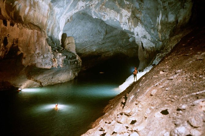 Deluxe Small Group Tour: Phong Nha Cave And Dark Cave 1 Day - Itinerary Highlights