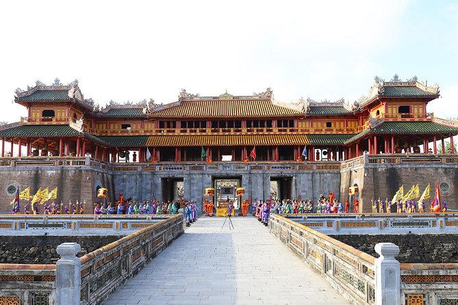 Hue Walking Tour to Imperial Citadel and Forbidden City - Entry Fees and Accessibility